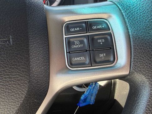 Used 2021 RAM 1500 Classic SLT RWD image 18
