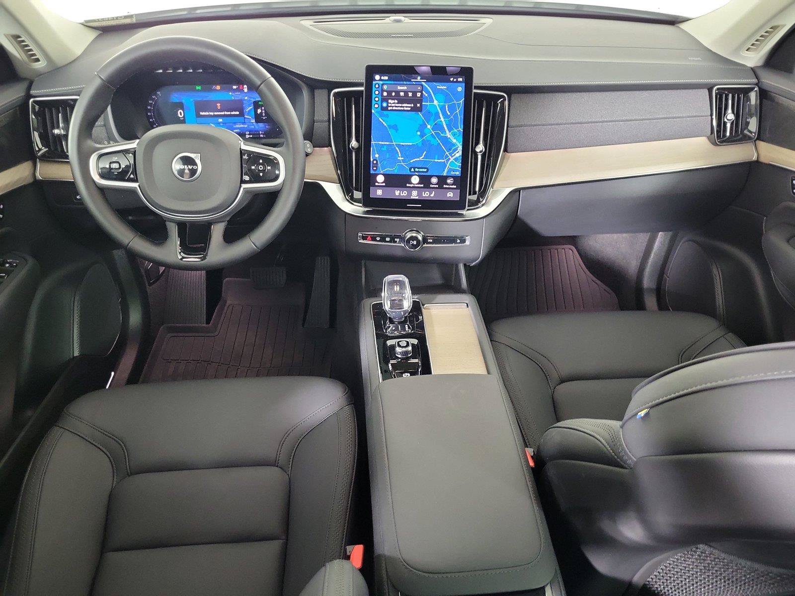 Certified 2025 Volvo XC90 T8 Plus w/ Protection Package Premier AWD/4WD image 15