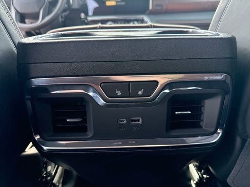 New 2026 GMC Sierra 3500 Denali Ultimate image 21