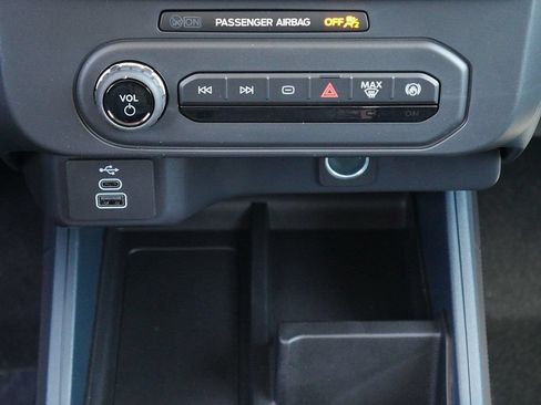 New 2026 Ford Maverick XL w/ Equipment Group 101A AWD/4WD image 22