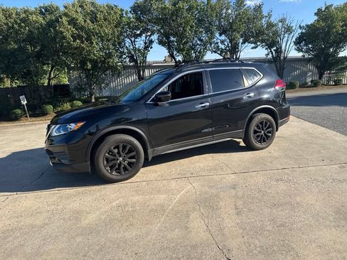 Used 2017 Nissan Rogue SV w/ Midnight Edition Package AWD/4WD image 11