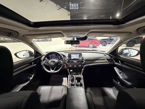 Used 2018 Honda Accord EX image 19