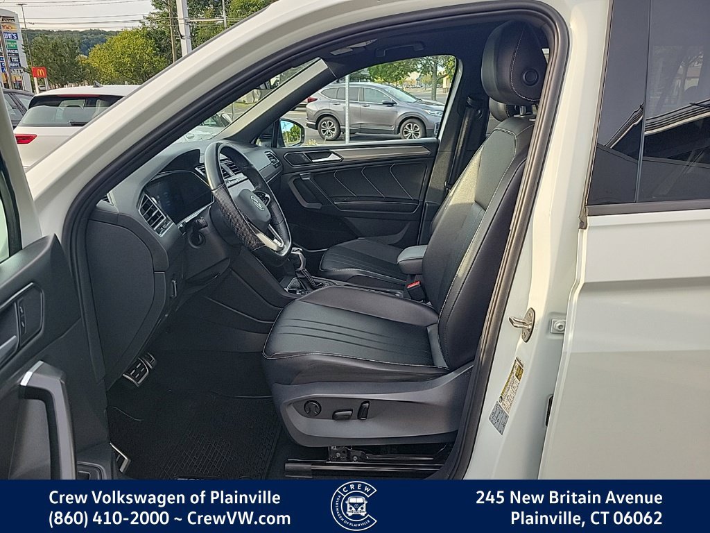 Certified 2022 Volkswagen Tiguan SE R-Line AWD/4WD image 14