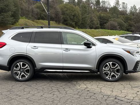 New 2026 Subaru Ascent Limited image 2