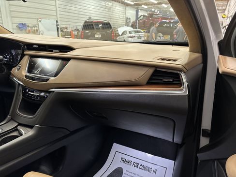 Used 2019 Cadillac XT5 Platinum image 27