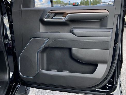 Used 2024 Chevrolet Silverado 1500 LT Trail Boss w/ LPO, Dark Essentials Package image 45