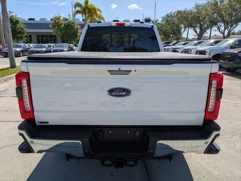 Used 2023 Ford F350 Lariat w/ Chrome Package AWD/4WD image 5