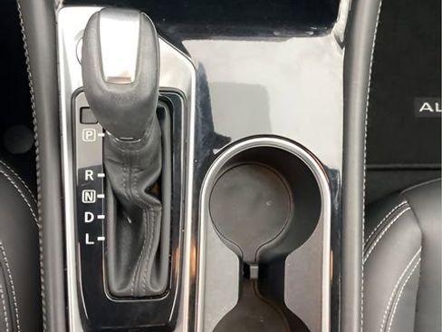 Used 2023 Nissan Altima 2.5 SL image 30