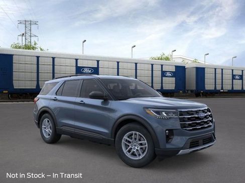 New 2026 Ford Explorer Active image 7