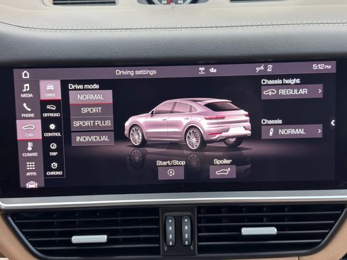 Used 2020 Porsche Cayenne Turbo AWD/4WD image 28