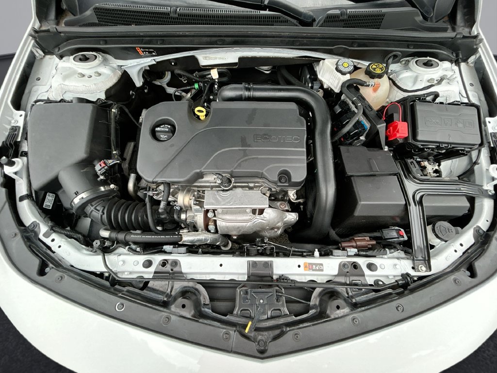 Used 2024 Chevrolet Malibu LT FWD image 31
