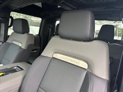 Used 2025 GMC Hummer EV 2X AWD/4WD image 25