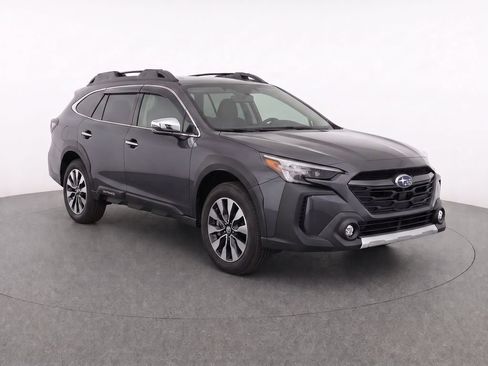 Used 2024 Subaru Outback Touring AWD/4WD image 2
