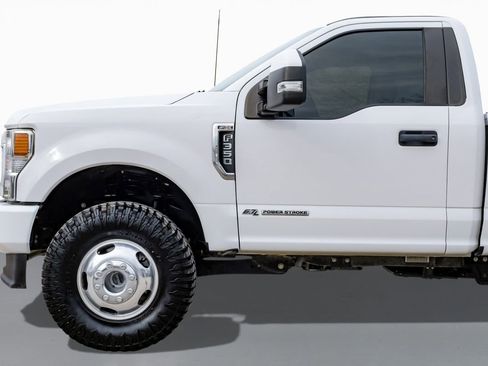 Used 2020 Ford F350 XL w/ STX Appearance Package image 10
