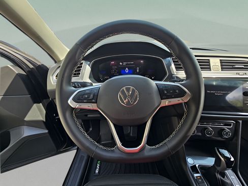 Used 2024 Volkswagen Tiguan S FWD image 21