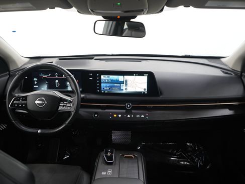 Used 2025 Nissan Ariya FWD image 13