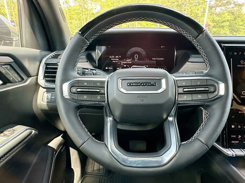 New 2026 GMC Acadia Denali w/ Super Cruise Package AWD/4WD image 18