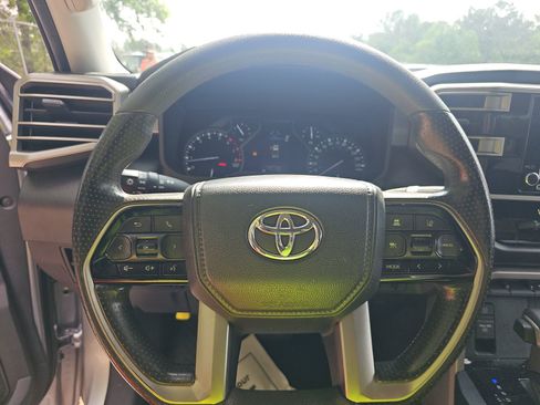 Used 2022 Toyota Tundra SR5 RWD image 10
