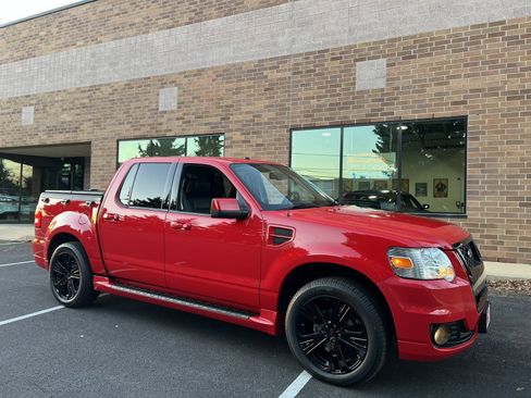Used 2008 Ford Explorer Sport Trac Adrenalin image 32