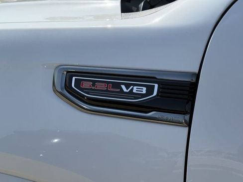 Used 2026 GMC Sierra 1500 AT4 w/ AT4 Premium Package AWD/4WD image 10