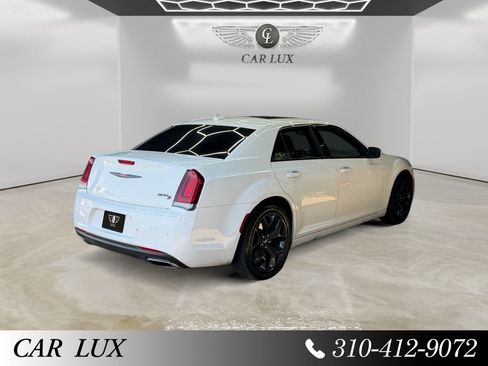 Used 2022 Chrysler 300 S RWD image 5
