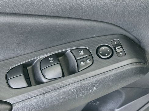 Used 2024 Nissan Altima 2.5 S FWD image 15