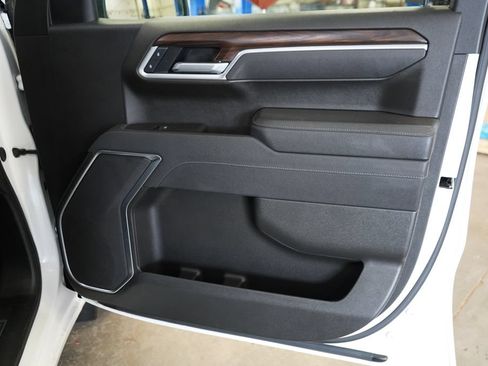 Used 2025 GMC Sierra 1500 SLT RWD image 23