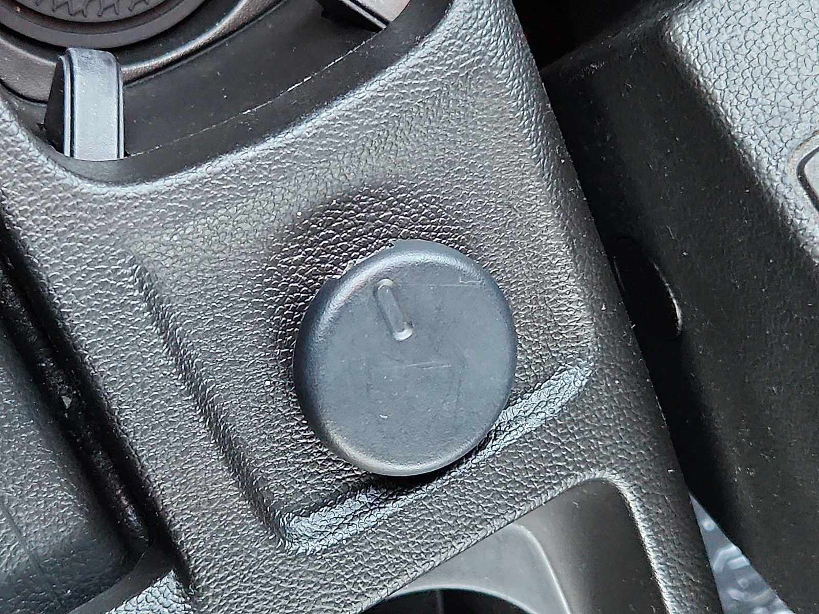 Used 2018 Chevrolet Sonic Premier FWD image 24