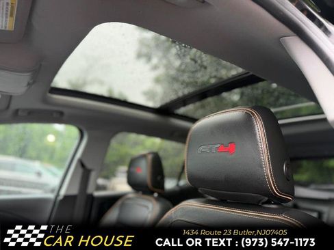 Used 2022 GMC Terrain AT4 w/ Tech Package AWD/4WD image 25