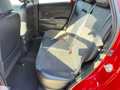 Used 2024 Mitsubishi Outlander Sport SE image 16