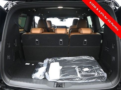 New 2025 Nissan Armada SL w/ Captain's Chari Seat Package image 21