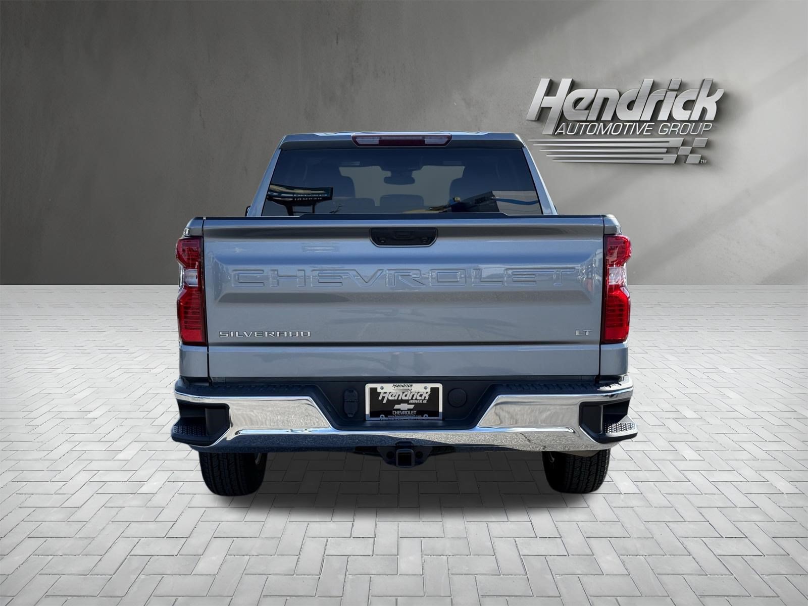 Used 2023 Chevrolet Silverado 1500 LT AWD/4WD image 9