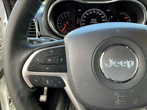 Used 2021 Jeep Grand Cherokee Overland AWD/4WD image 16