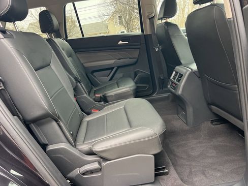 Used 2023 Volkswagen Atlas SE image 26