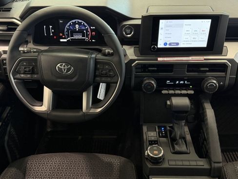 Used 2026 Toyota 4Runner SR5 AWD/4WD image 11