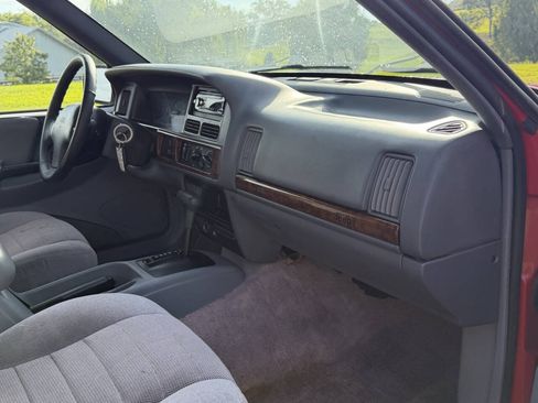 Used 1996 Jeep Grand Cherokee Laredo RWD image 35