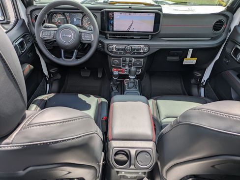 New 2025 Jeep Wrangler Rubicon w/ Technology Group image 25