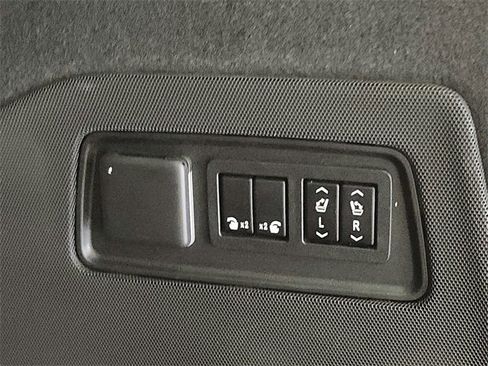 Used 2022 Cadillac Escalade Sport image 38