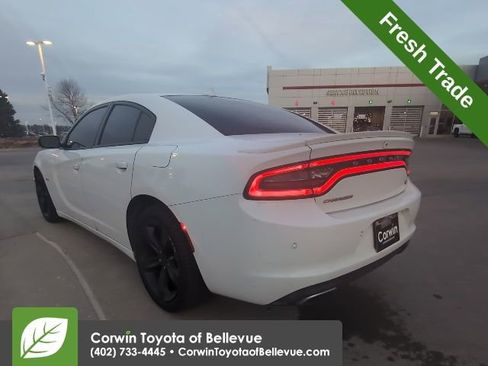 Used 2018 Dodge Charger R/T image 6