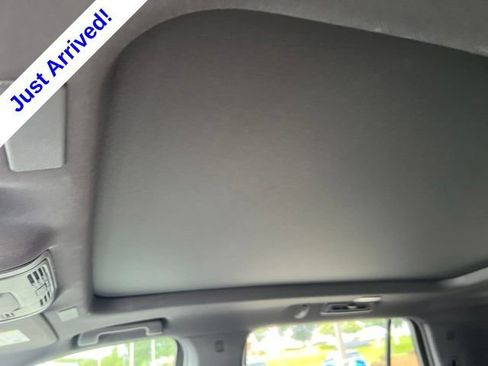 Used 2025 Chevrolet Tahoe Premier RWD image 14