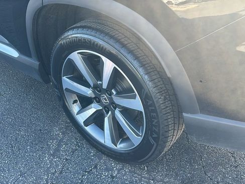 Certified 2024 Honda Pilot Elite image 9