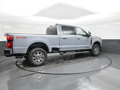 New 2026 Ford F250 Lariat w/ Chrome Package image 9