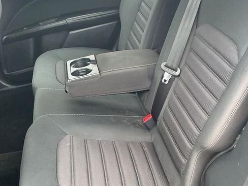 Used 2018 Ford Fusion SE w/ Fusion SE Technology Package image 13