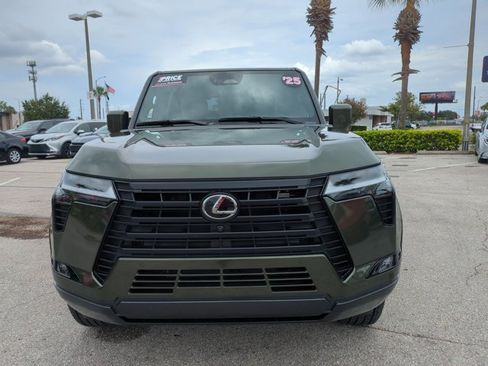 Used 2025 Lexus GX 550 w/ Accessory Package (Z1) AWD/4WD image 2