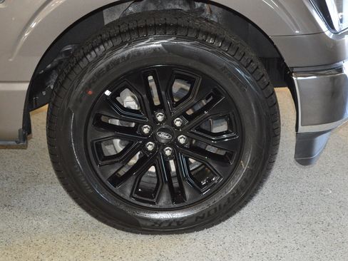 Used 2023 Ford F150 XLT image 9