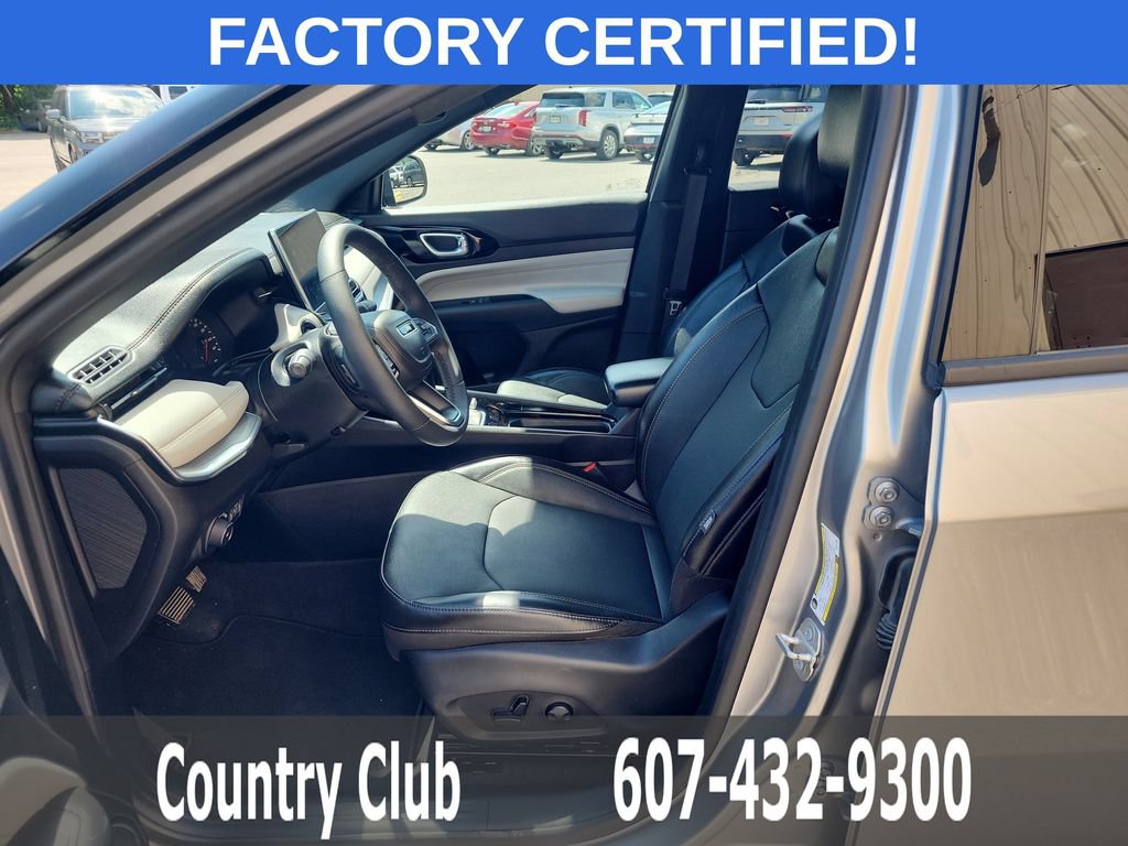 Used 2023 Jeep Compass Limited AWD/4WD image 11
