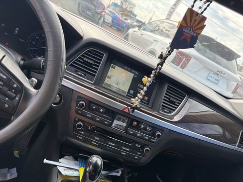 Used 2016 Hyundai Genesis 3.8 w/ Option Group 02 image 5