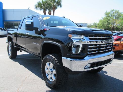 Used 2022 Chevrolet Silverado 2500 LTZ w/ LTZ Plus Package image 3