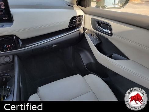 Used 2024 Nissan Rogue SL w/ SL Premium Package FWD image 22