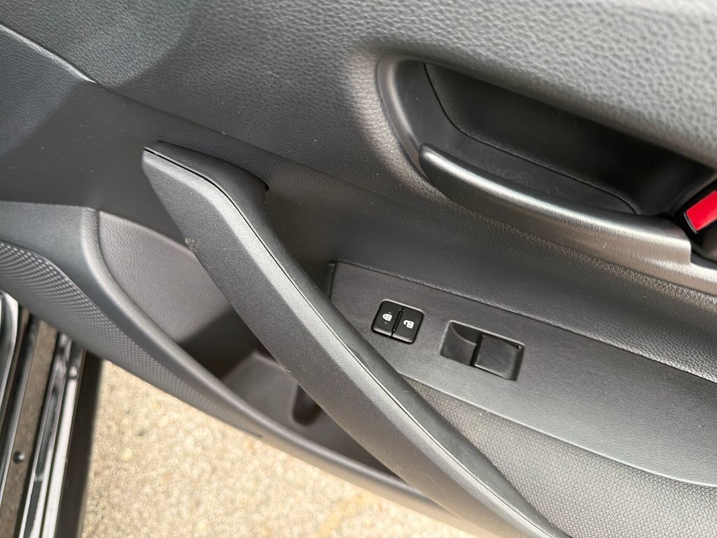 Used 2025 Toyota Corolla LE FWD image 41